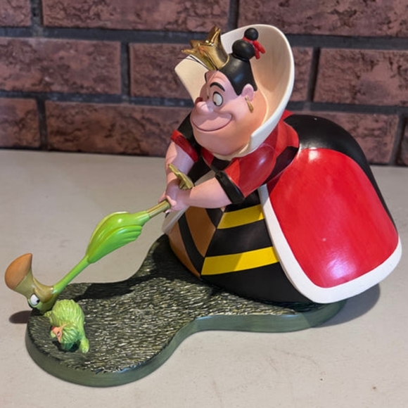 WDCC Alice in Wonderland Queen of Hearts "Let the Game Begin!" 1999 Walt Disney - Picture 4 of 5